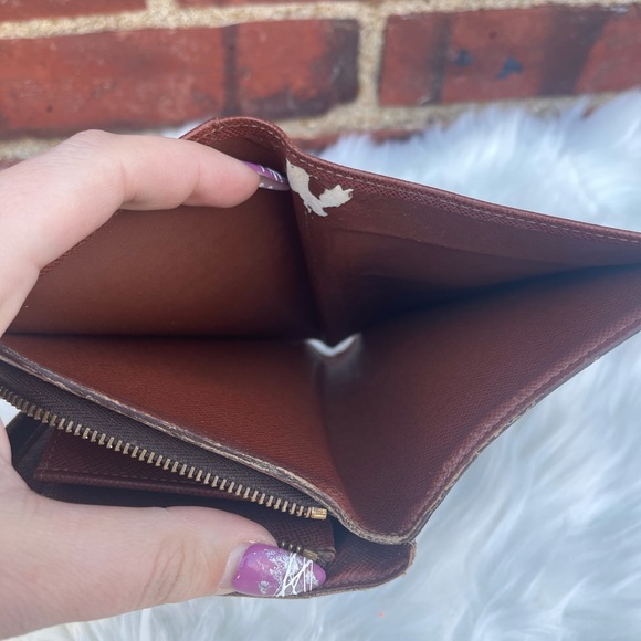Authentic Louis Vuitton Wallet - Picture 4 of 6